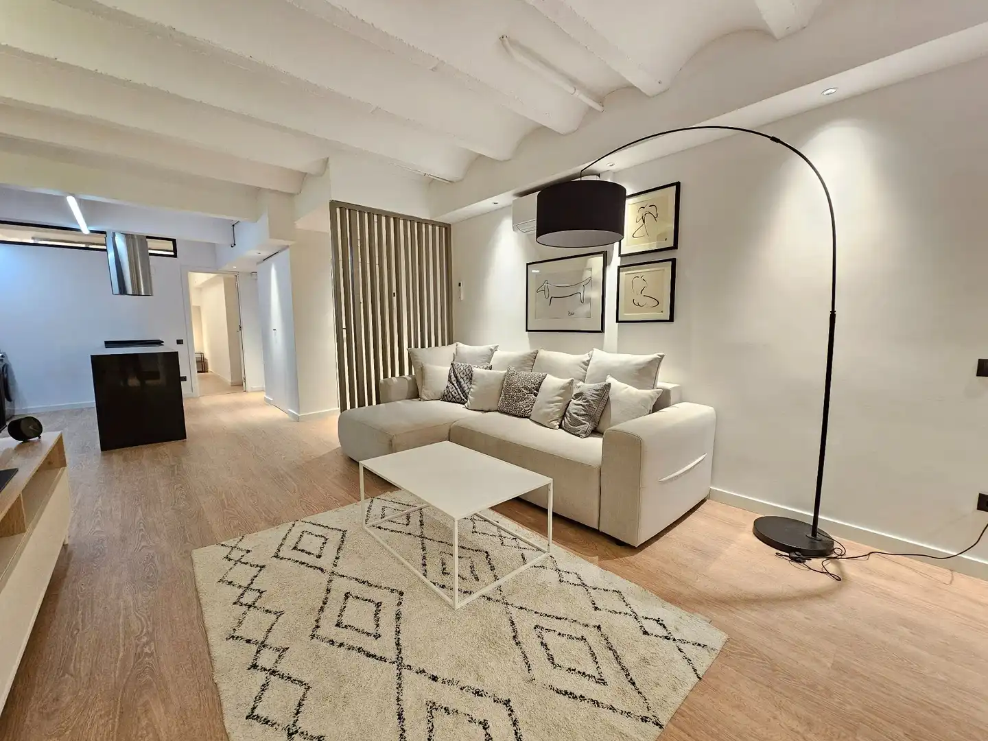 Living room of Flat for rent in Barcelona  with Air Conditioner and Furnished