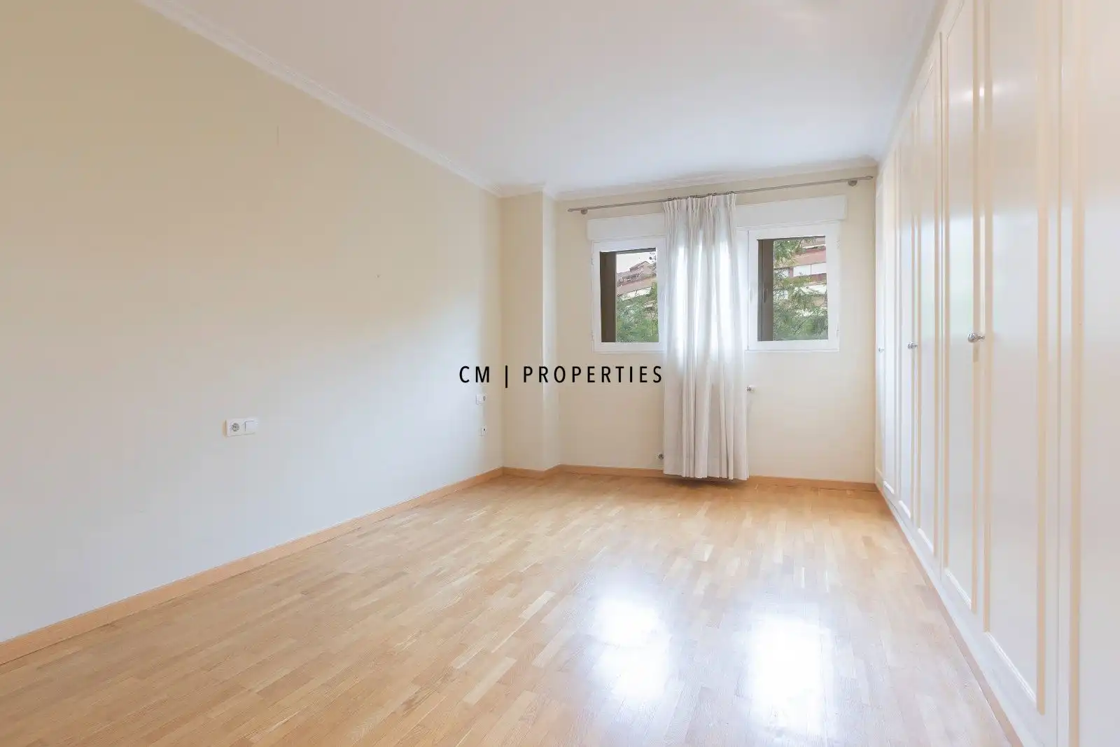 Habitación de Piso de alquiler en Valencia con Aire acondicionado, Calefacción y Parquet