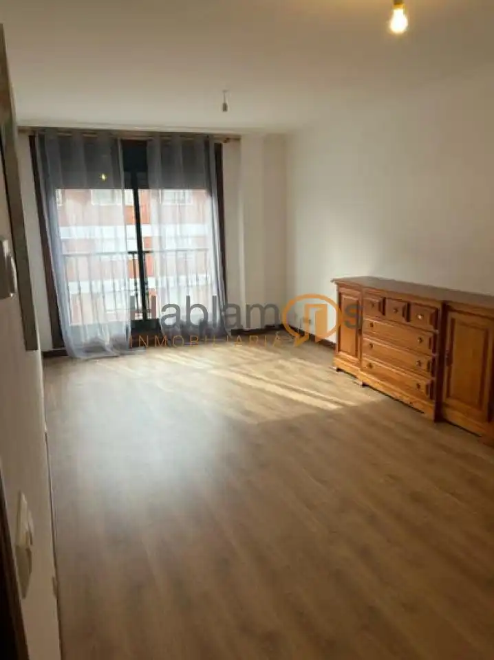Apartamento con ascensor en venta en San Salvador - Caeira, imagen 5