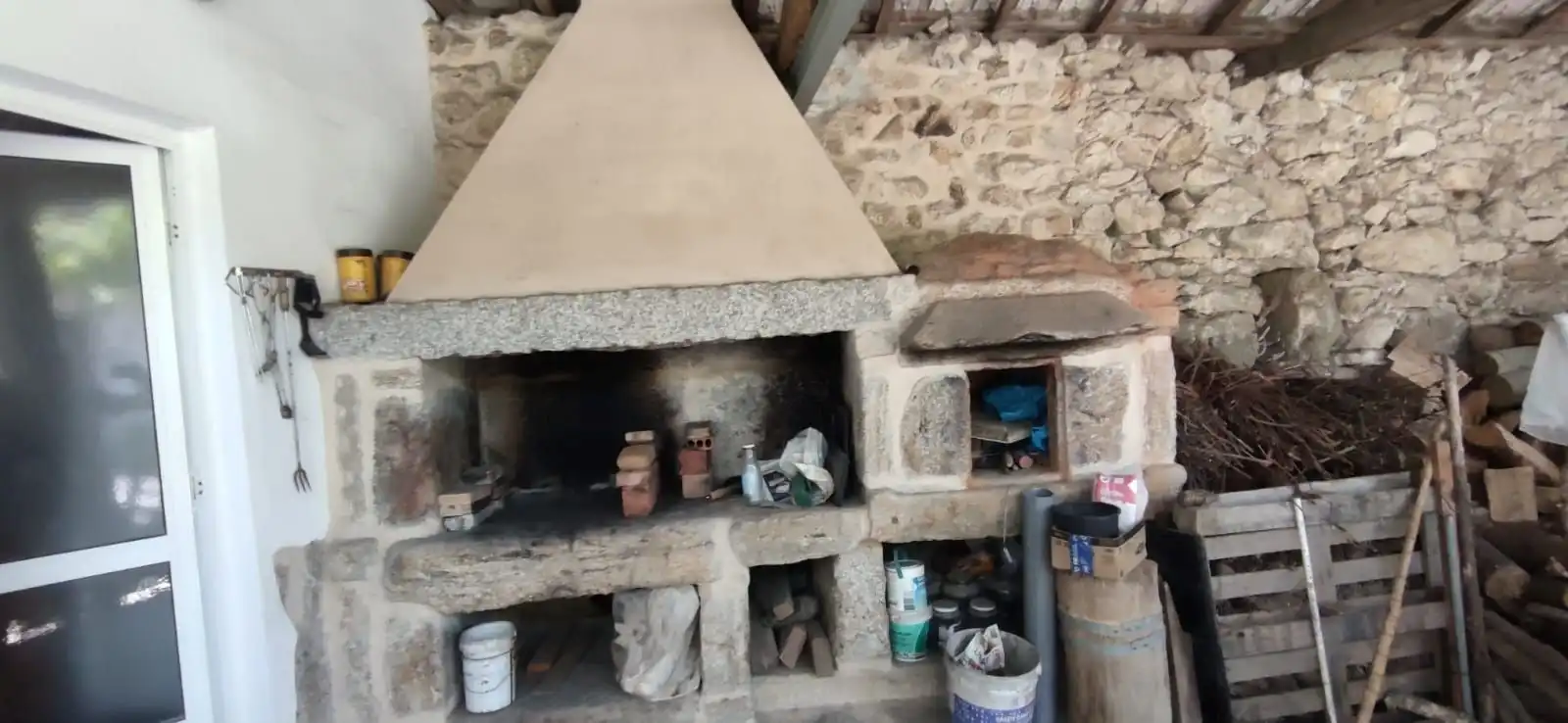 Cuina de Casa o xalet en venda en Crecente amb Jardí privat i Moblat