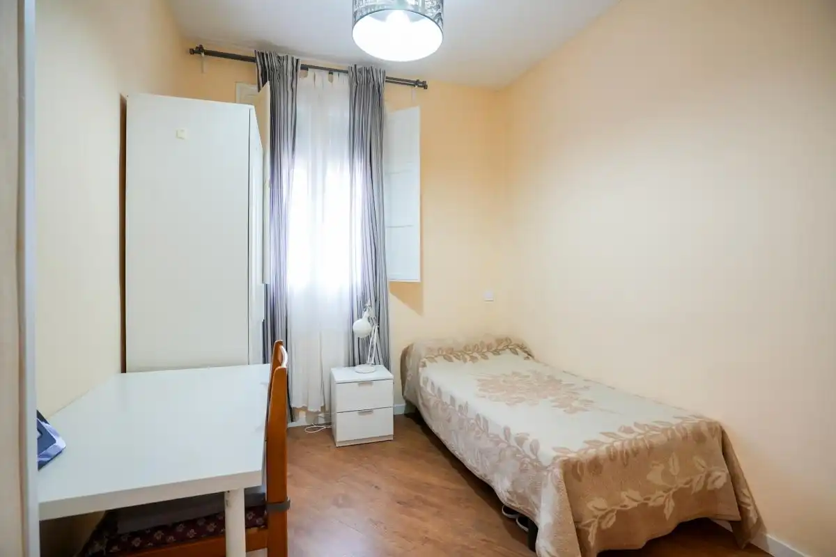 Habitación de Piso en venta en Madrid con Aire acondicionado y Calefacción