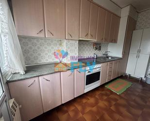 Kitchen of Flat for sale in Ourense Capital   with Heating, Storage room and Furnished