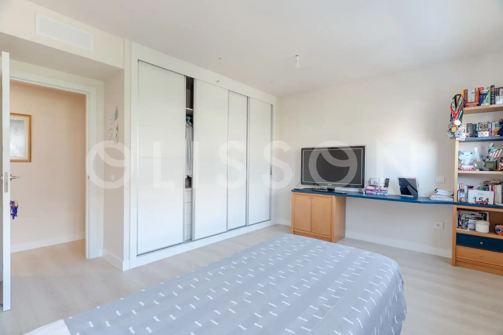 Bedroom of Flat for sale in Madrid  with Air Conditioner, Heating and Terrace