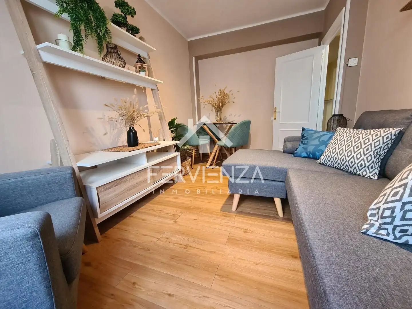Sala d'estar de Pis en venda en Oviedo 