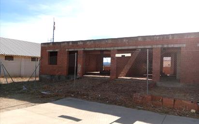 Vista exterior de Casa adosada en venda en Membrío