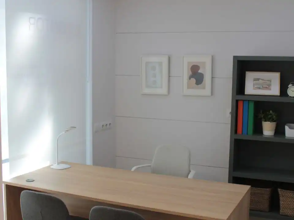 Ufficio in affitto a C/ Cervantes 73 Local 2