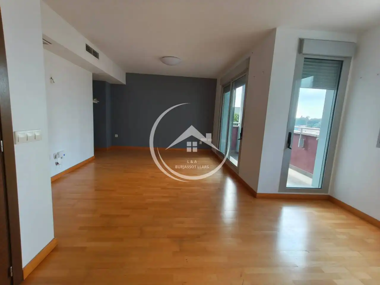 Sala de estar de Piso en venta en Burjassot con Aire acondicionado, Calefacción y Parquet