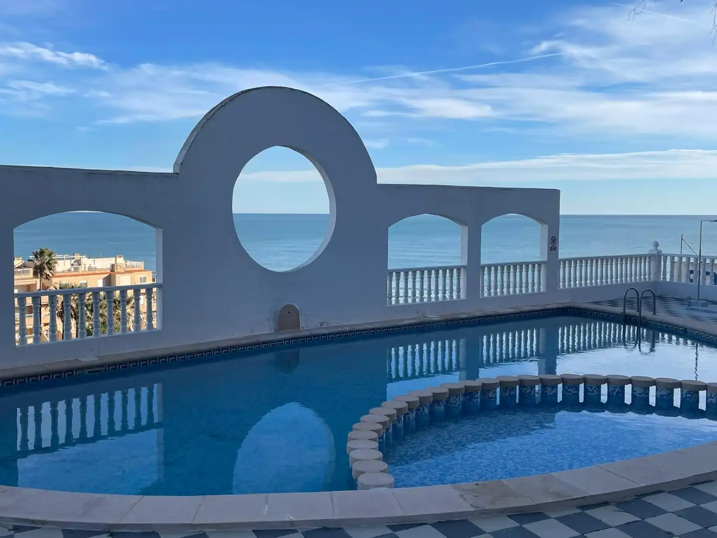 Apartments for rent to own in El Faro