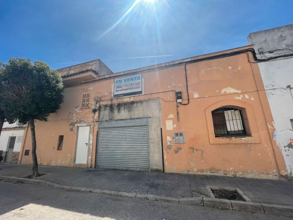 Exterior view of Industrial buildings for sale in Jerez de la Frontera