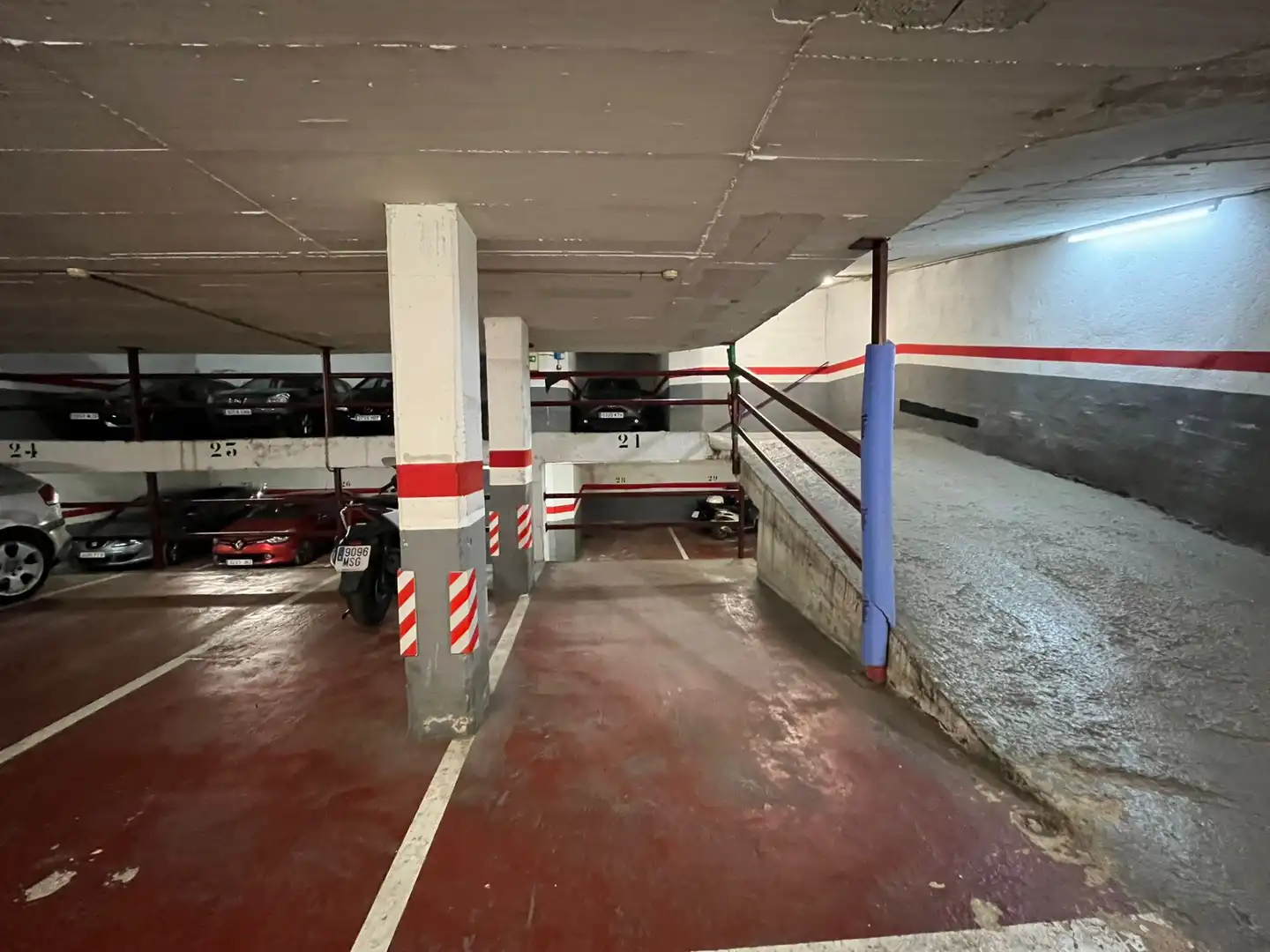 Einzelparkplatz zum Verkauf in Carrer de Maspons, imagen 4