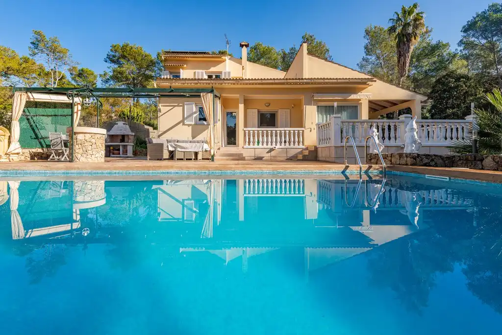 Piscina de Casa o chalet en venta en Castelldefels con Aire acondicionado, Calefacción y Jardín privado
