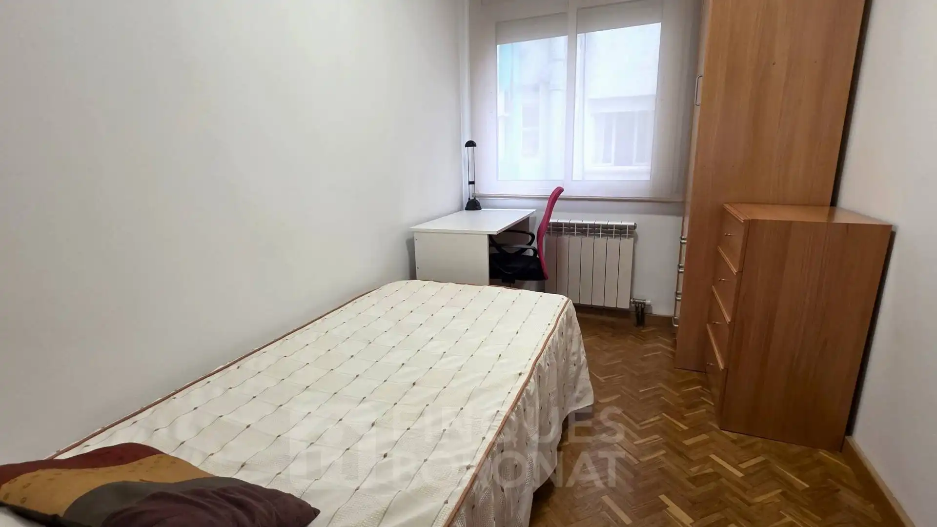 Schlafzimmer von Wohnung zur Miete in Tarragona mit Klimaanlage, Heizung und Terrasse