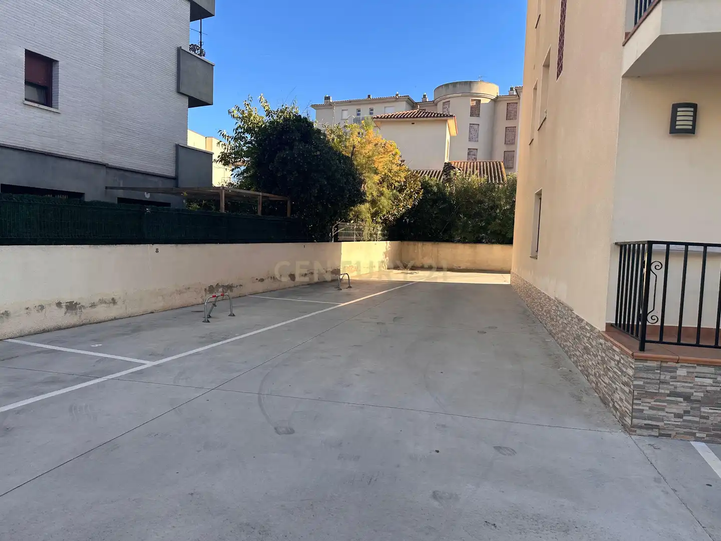 Parking de Apartamento en venta en Roses con Balcón