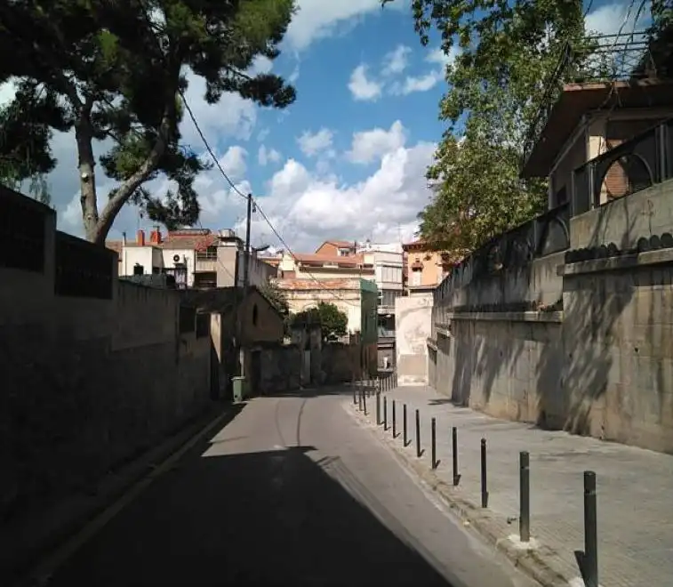 Vista exterior de Local en venta en Sant Boi de Llobregat