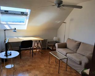 Sala d'estar de Apartament de lloguer en Oviedo 
