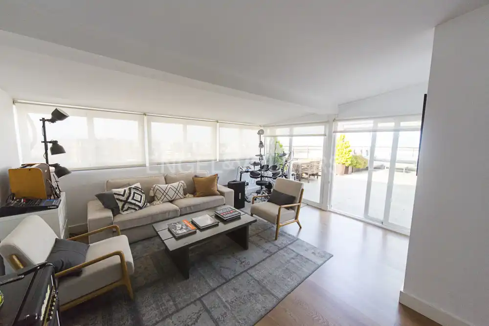 Living room of Attic for sale in Madrid  with Air Conditioner, Heating and Terrace