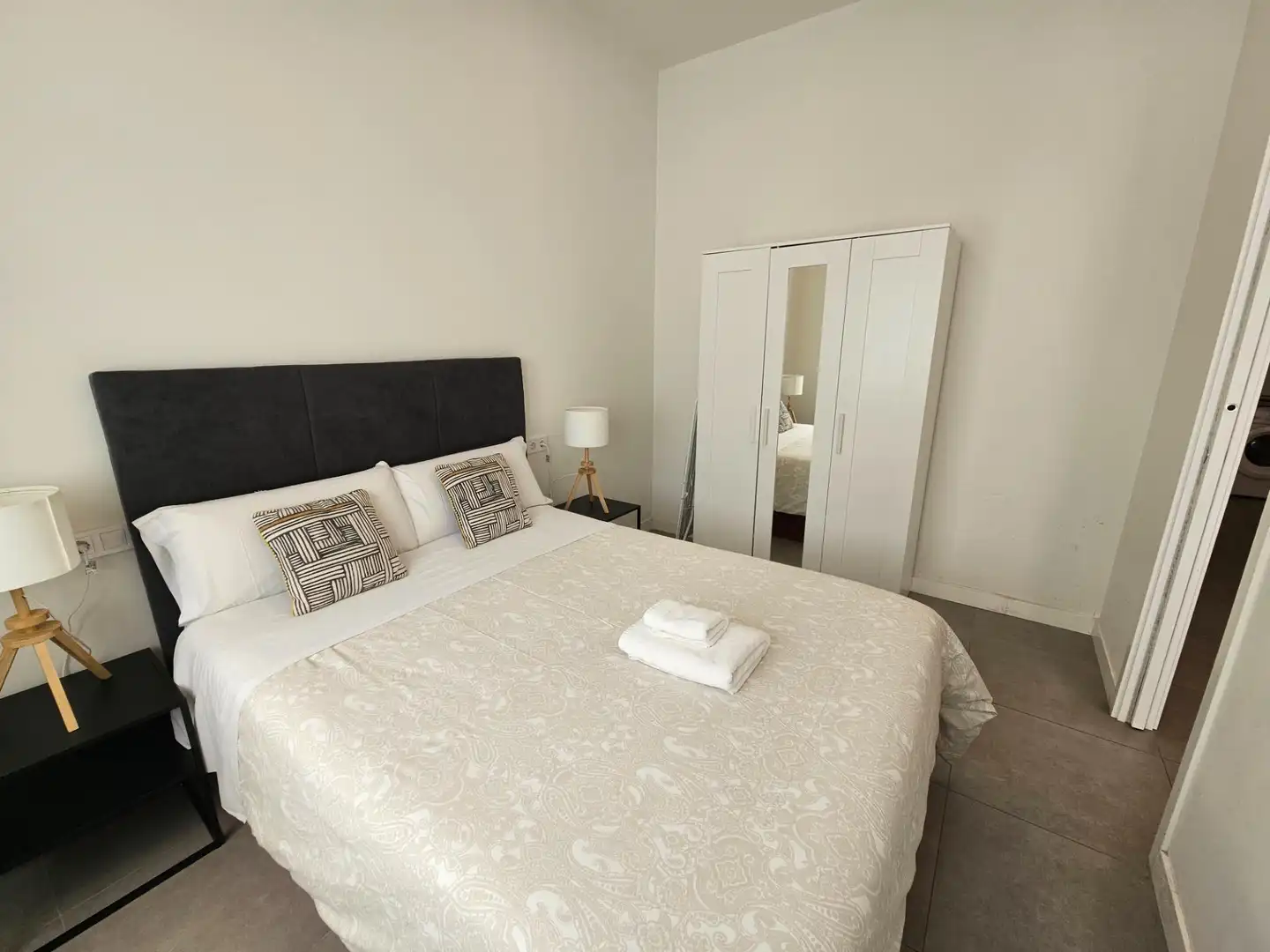 Habitación de Piso en venta en Madrid con Terraza