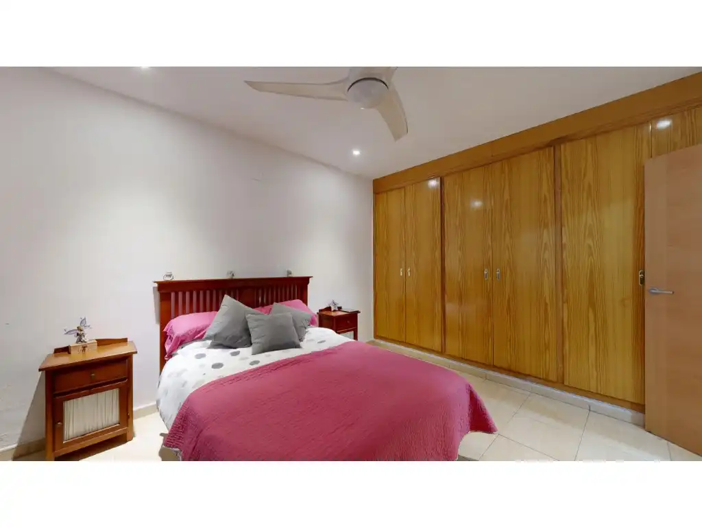 Bedroom of Houses for sale in Burjassot