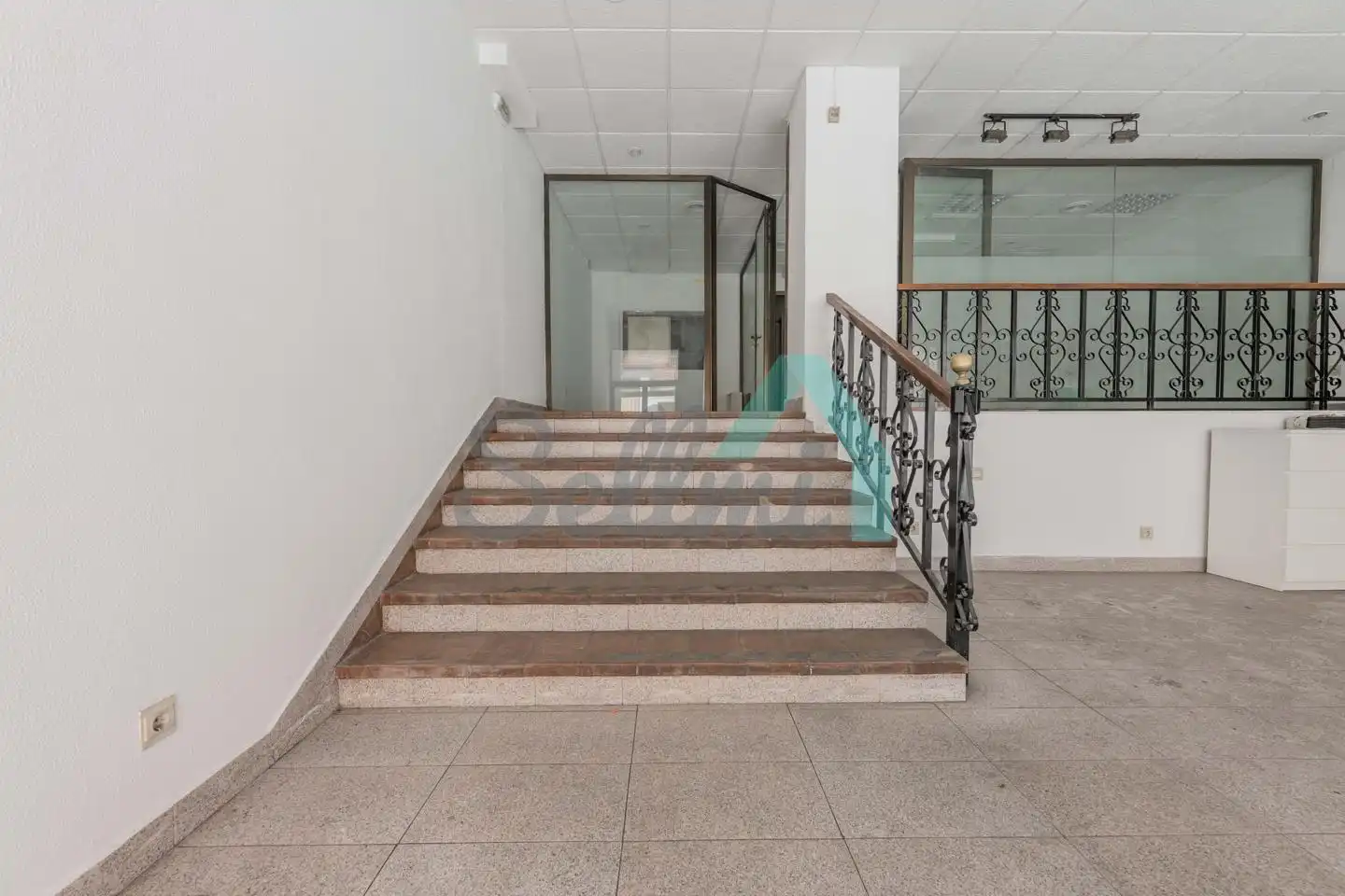 Business premises for sale in Fuertes Acevedo, imagen 8