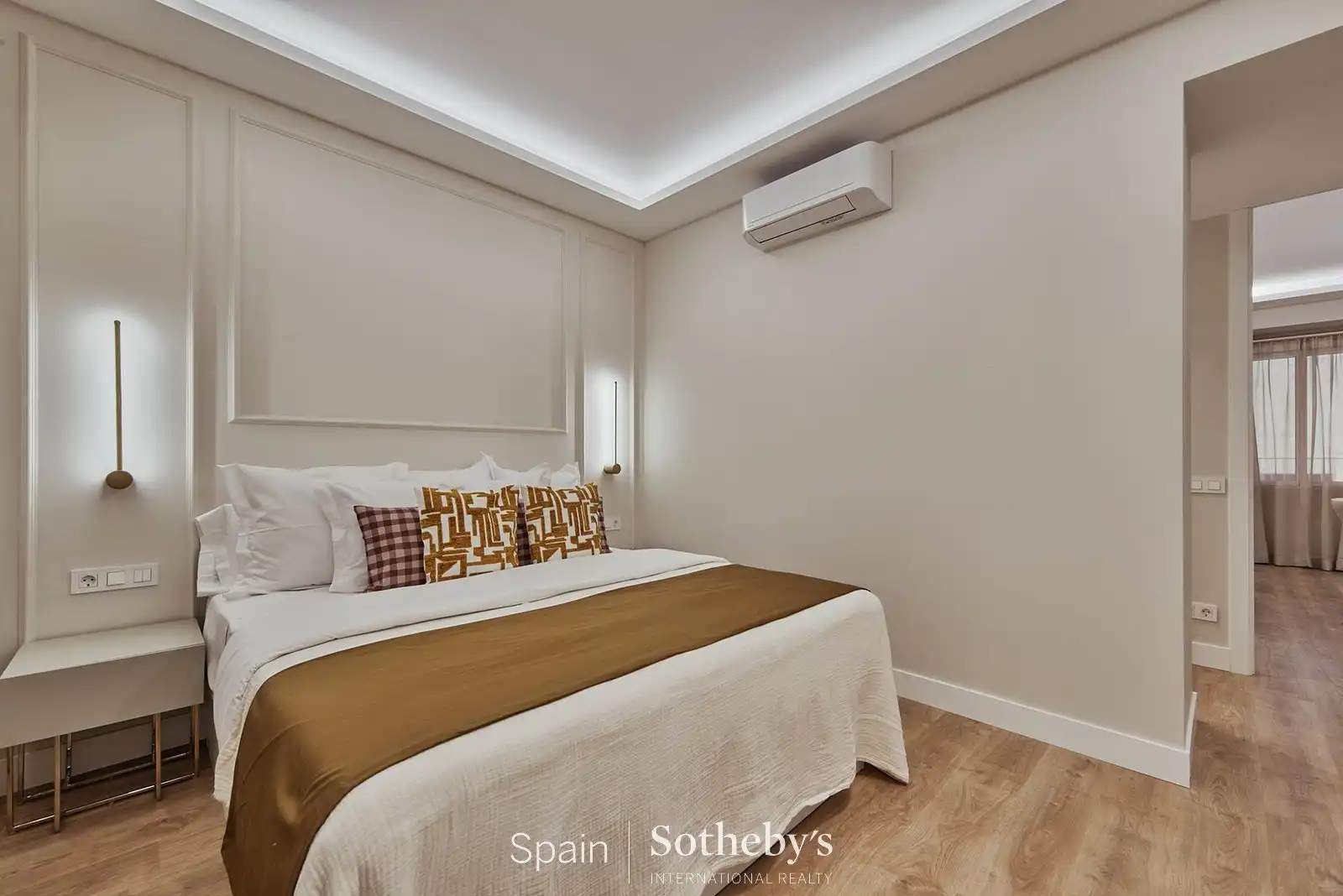 Dormitori de Apartament en venda en Madrid amb Aire condicionat, Calefacció i Terrassa