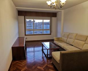 Living room of Flat to rent in A Coruña Capital   with Heating, Parquet flooring and Furnished