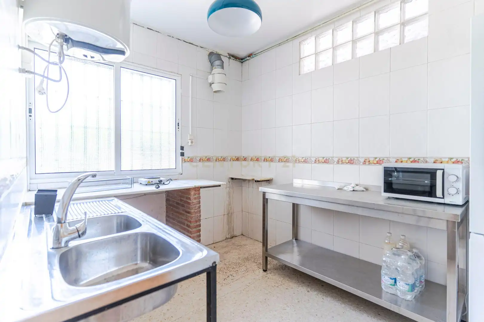 Cocina de Edificio en venta en Gójar