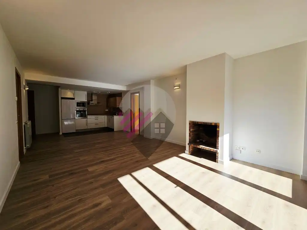 2-bedroom flat for sale in El Tarter, Canillo · 2 of 36