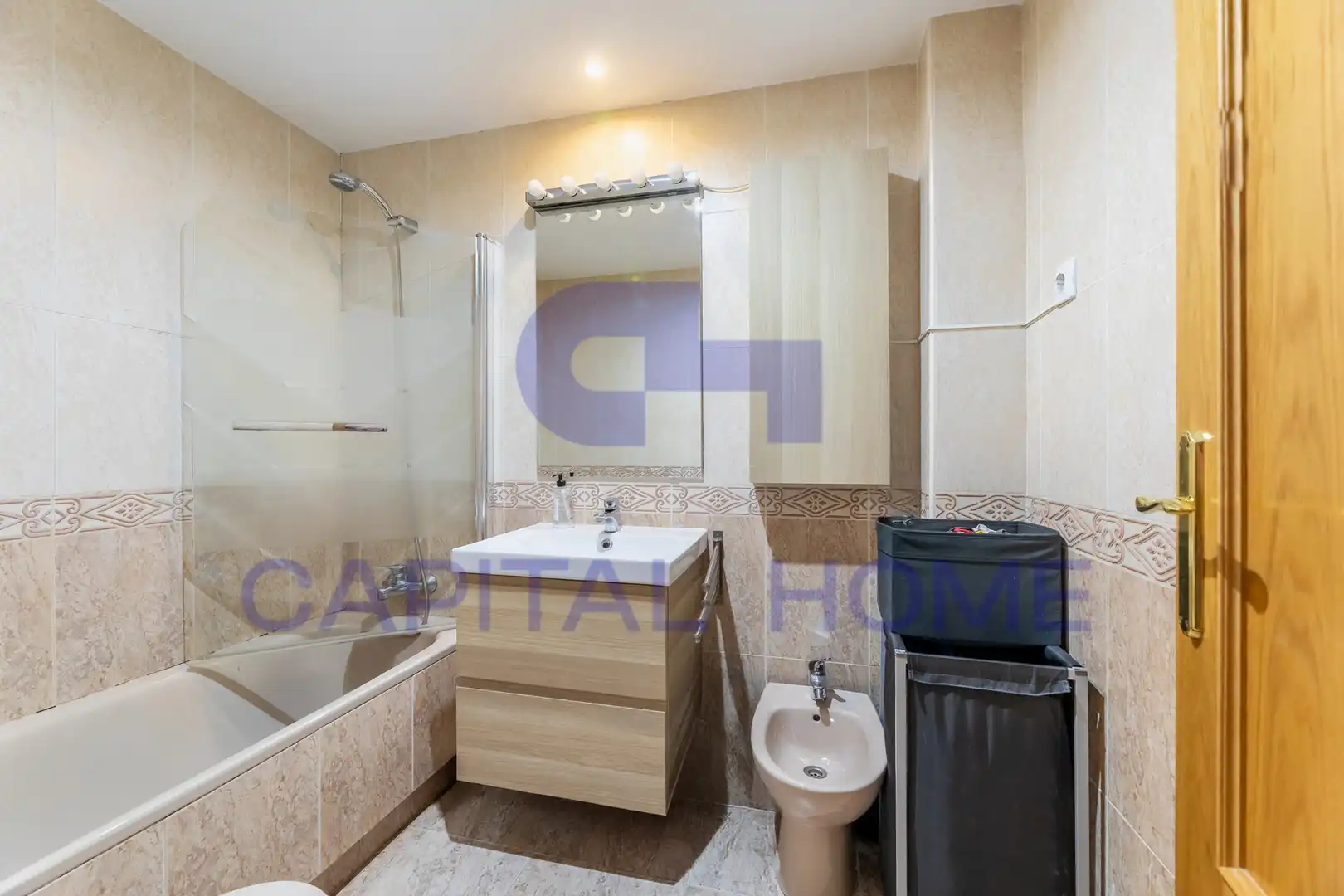 Baño de Piso en venta en Navalcarnero con Aire acondicionado, Calefacción y Parquet