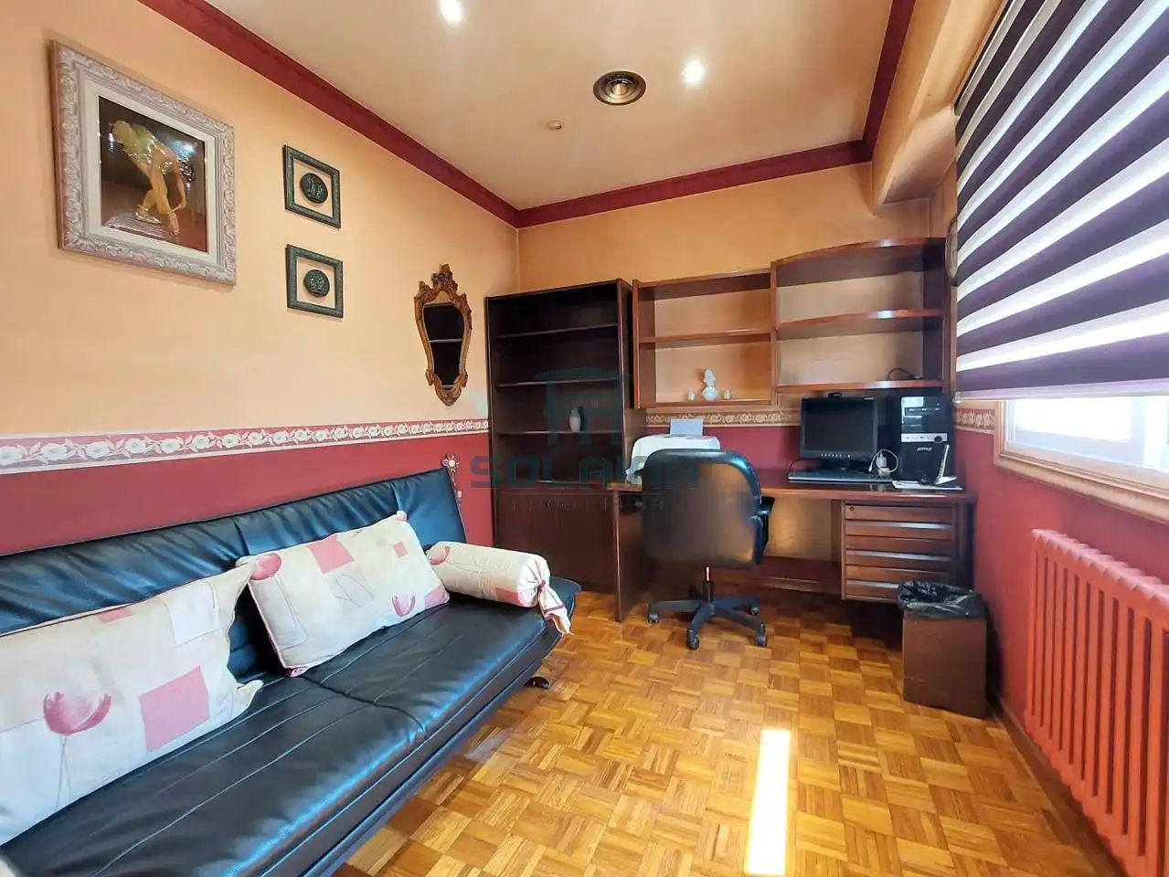 Sala d'estar de Casa adosada en venda en San Cibrao das Viñas amb Calefacció, Jardí privat i Parquet