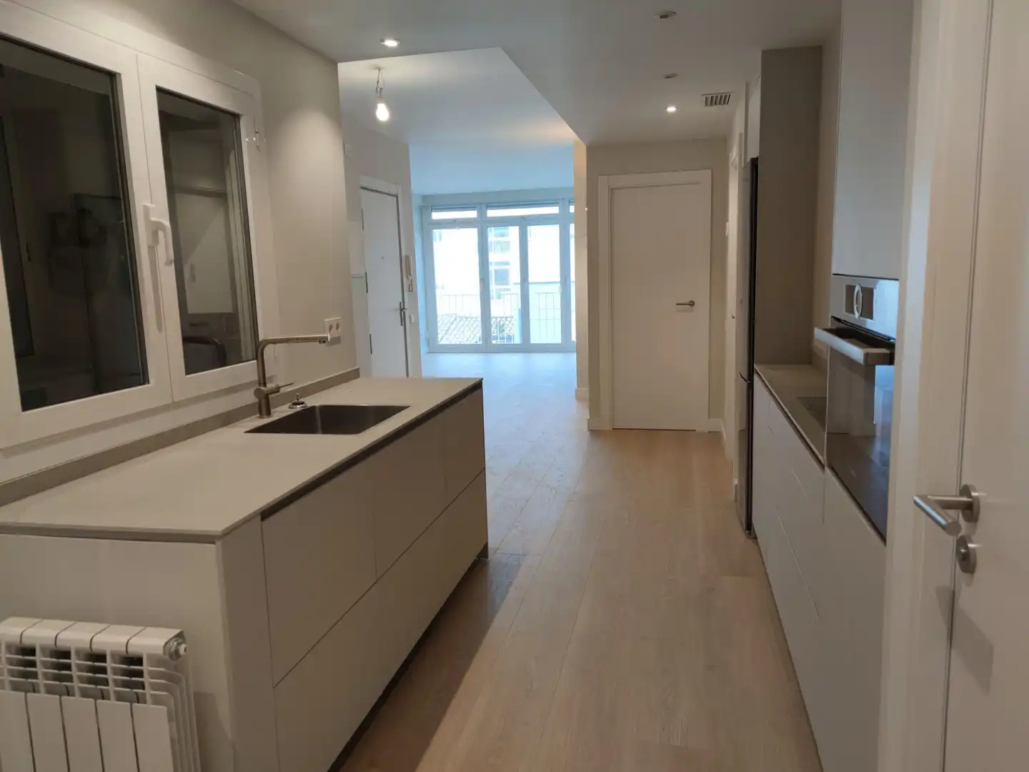 Cocina de Piso de alquiler en Girona con Aire acondicionado, Calefacción y Parquet