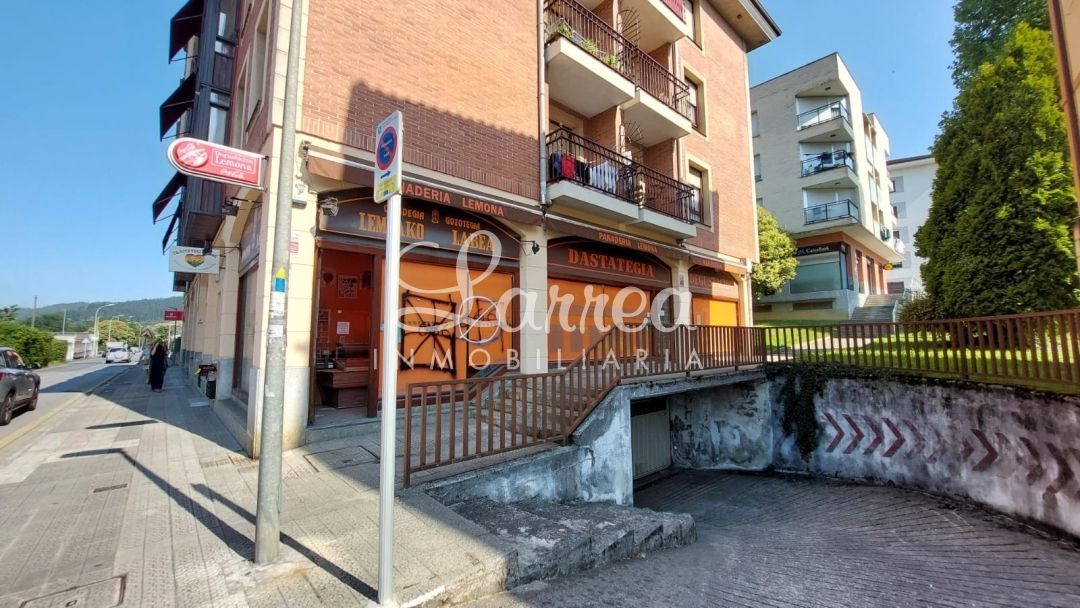 Vista exterior de Local en venda en Lemoa amb Moblat