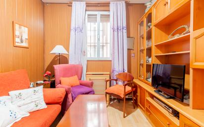 Living room of Flat for sale in  Madrid Capital  with Heating