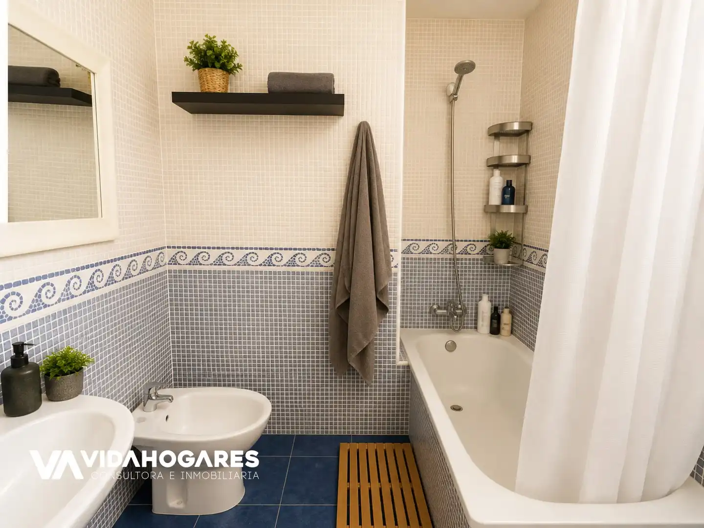 Bany de Casa o xalet en venda en Rota amb Terrassa