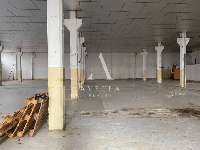 Nave industrial en Alquiler en Calle verge de montserrat, 25 en Catalunya - Fontetes