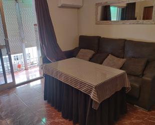 Bedroom of Flat to rent in  Sevilla Capital  with Air Conditioner, Terrace and Furnished