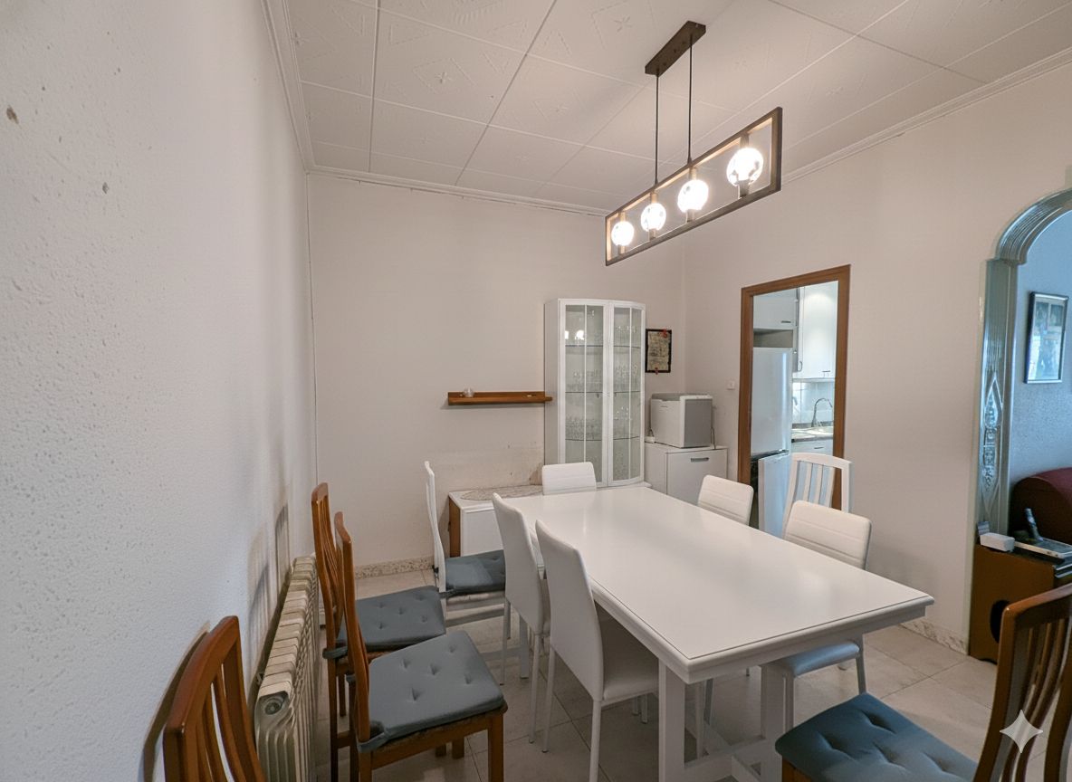 Dining room of Single-family semi-detached for sale in Sabadell  with Air Conditioner, Heating and Oven