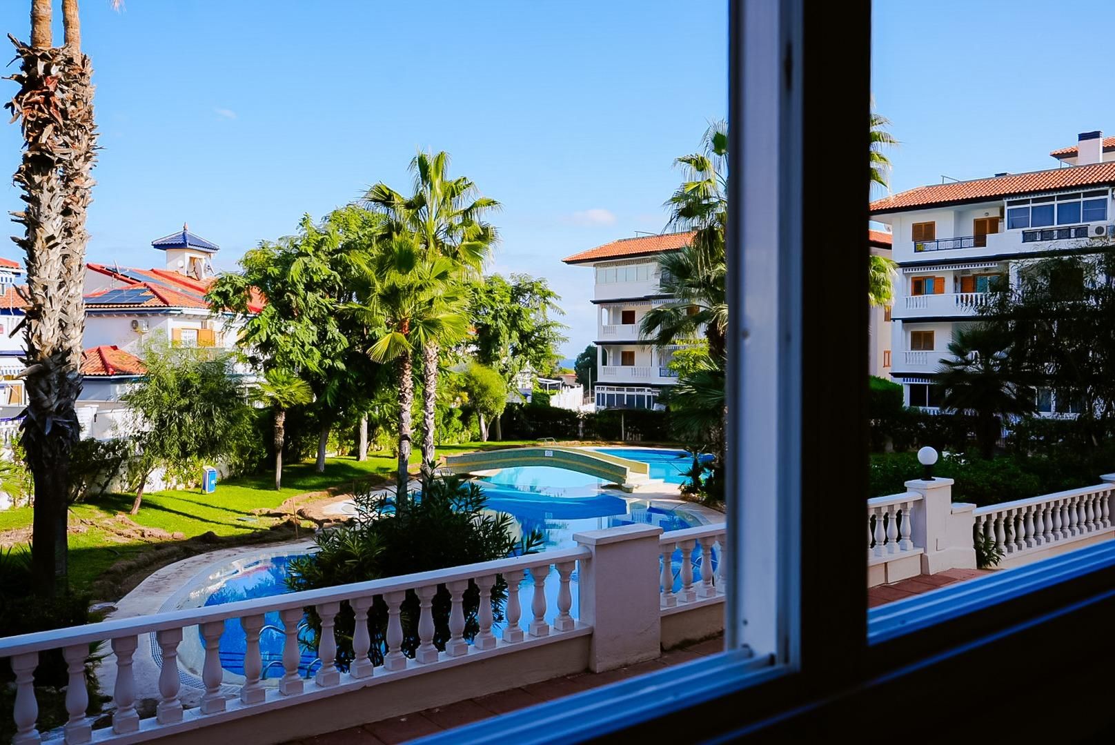 Bedroom of Study for sale in Torrevieja  with Air Conditioner, Private garden and Terrace