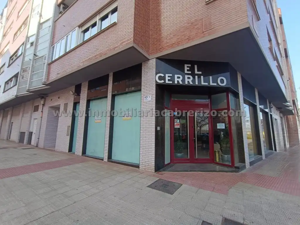 Business premises for sale in Oeste, imagen 2