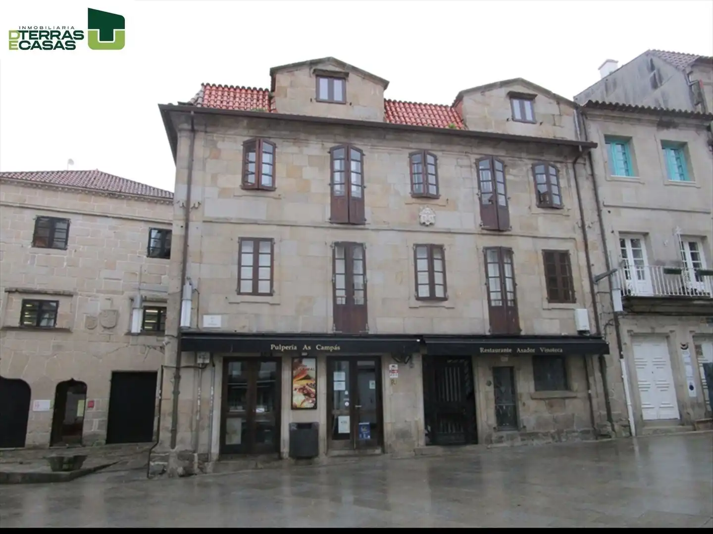 Vista exterior de Ático para compartir en Pontevedra Capital  con Calefacción, Terraza y Amueblado