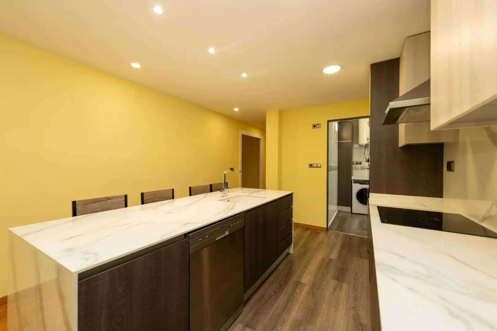 Wohnung mit Aufzug zur Miete in Calle del Pintor Aparicio, imagen 4