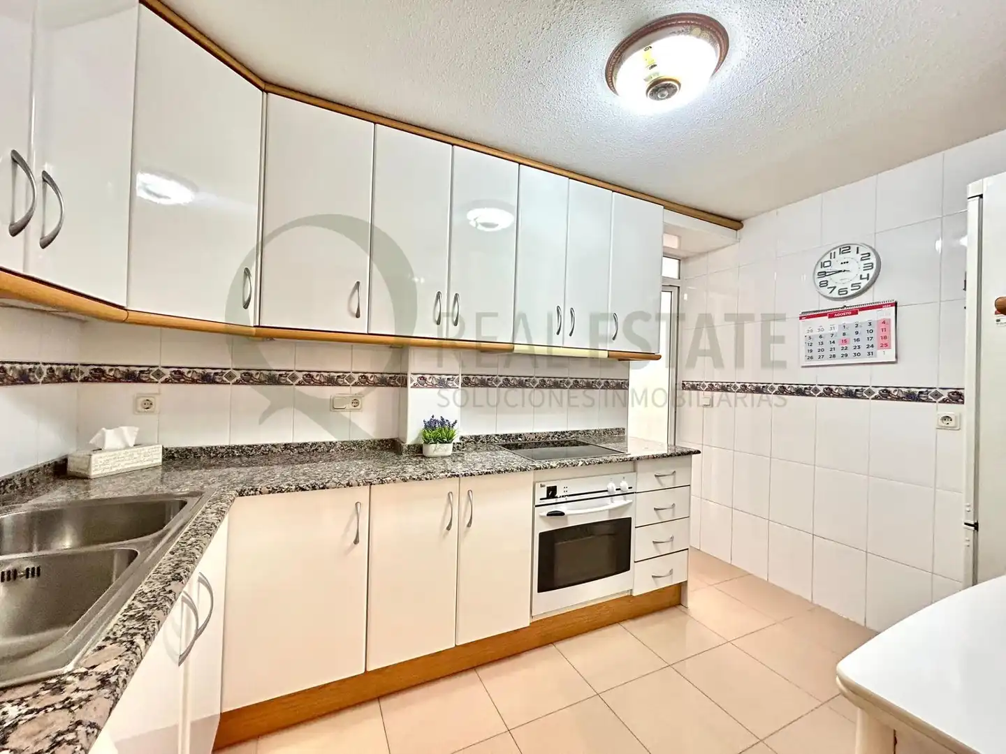 Cocina de Piso de alquiler en Alicante / Alacant con Aire acondicionado, Calefacción y Terraza