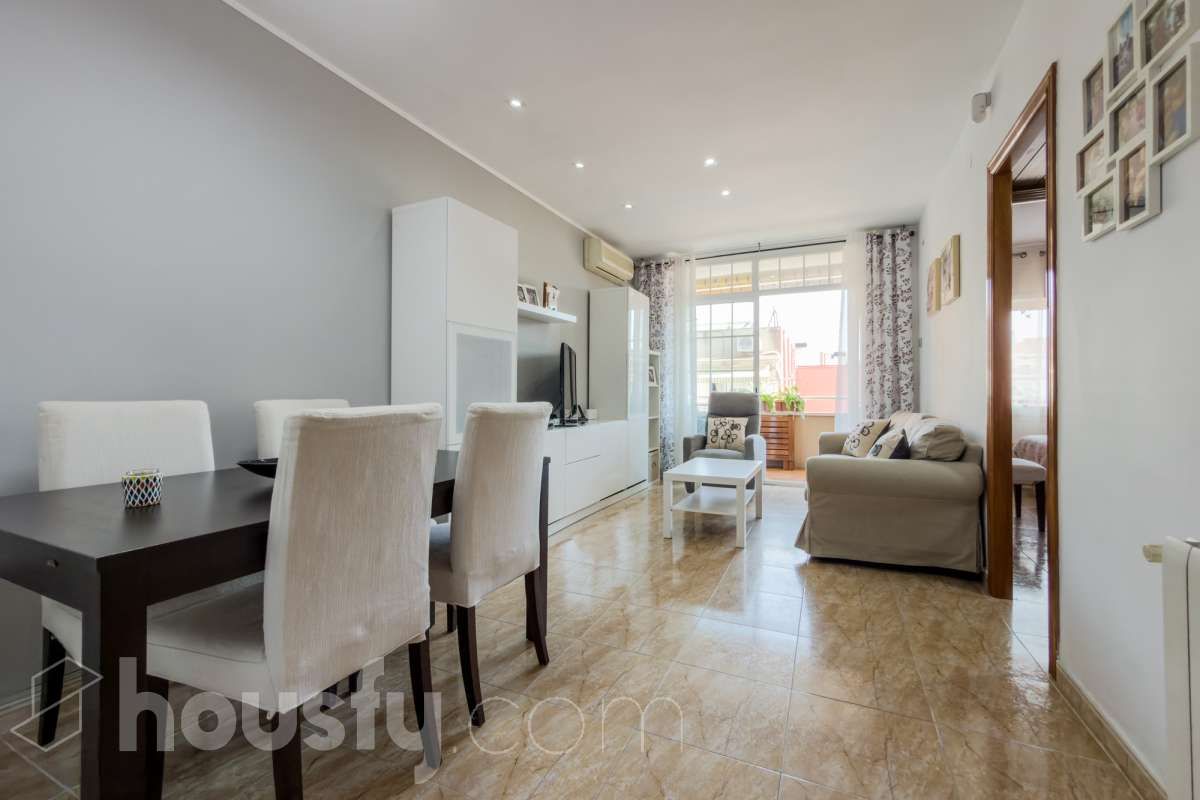 Living room of Flat for sale in L'Hospitalet de Llobregat