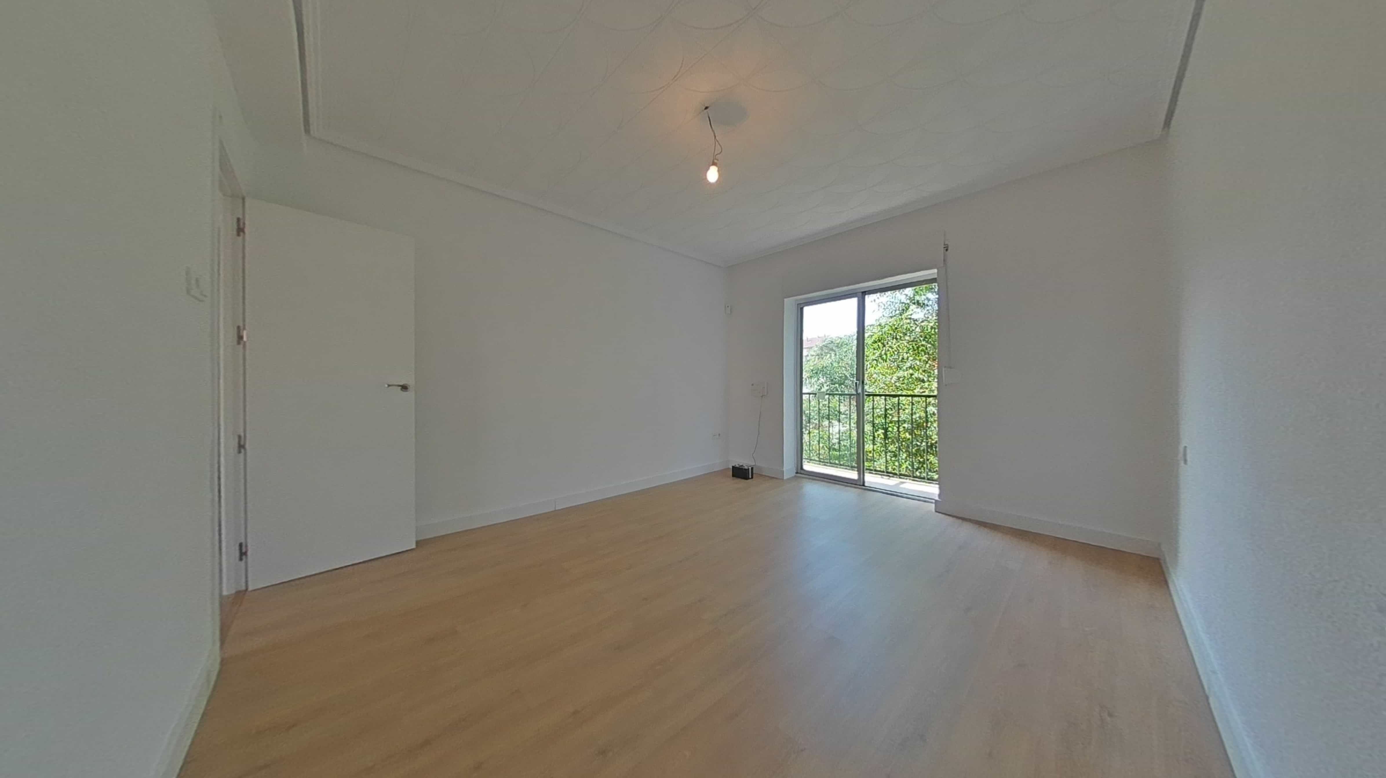 Bedroom of Flat for sale in  Valencia Capital