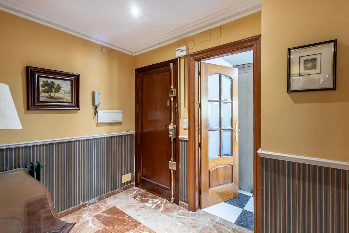 Flat with terrace for sale in Beiro, imagen 25