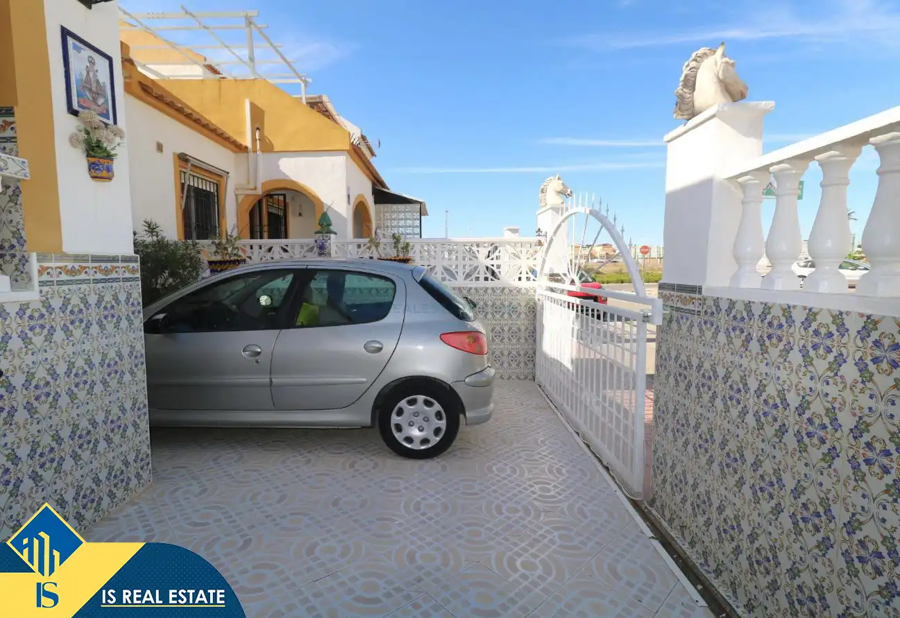 Bungalow amb piscina en venda a Zona Carrefour - Urbanizaciones, imagen 4