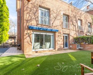 Jardí de Casa adosada en venda en Sant Cugat del Vallès amb Aire condicionat, Jardí privat i Terrassa