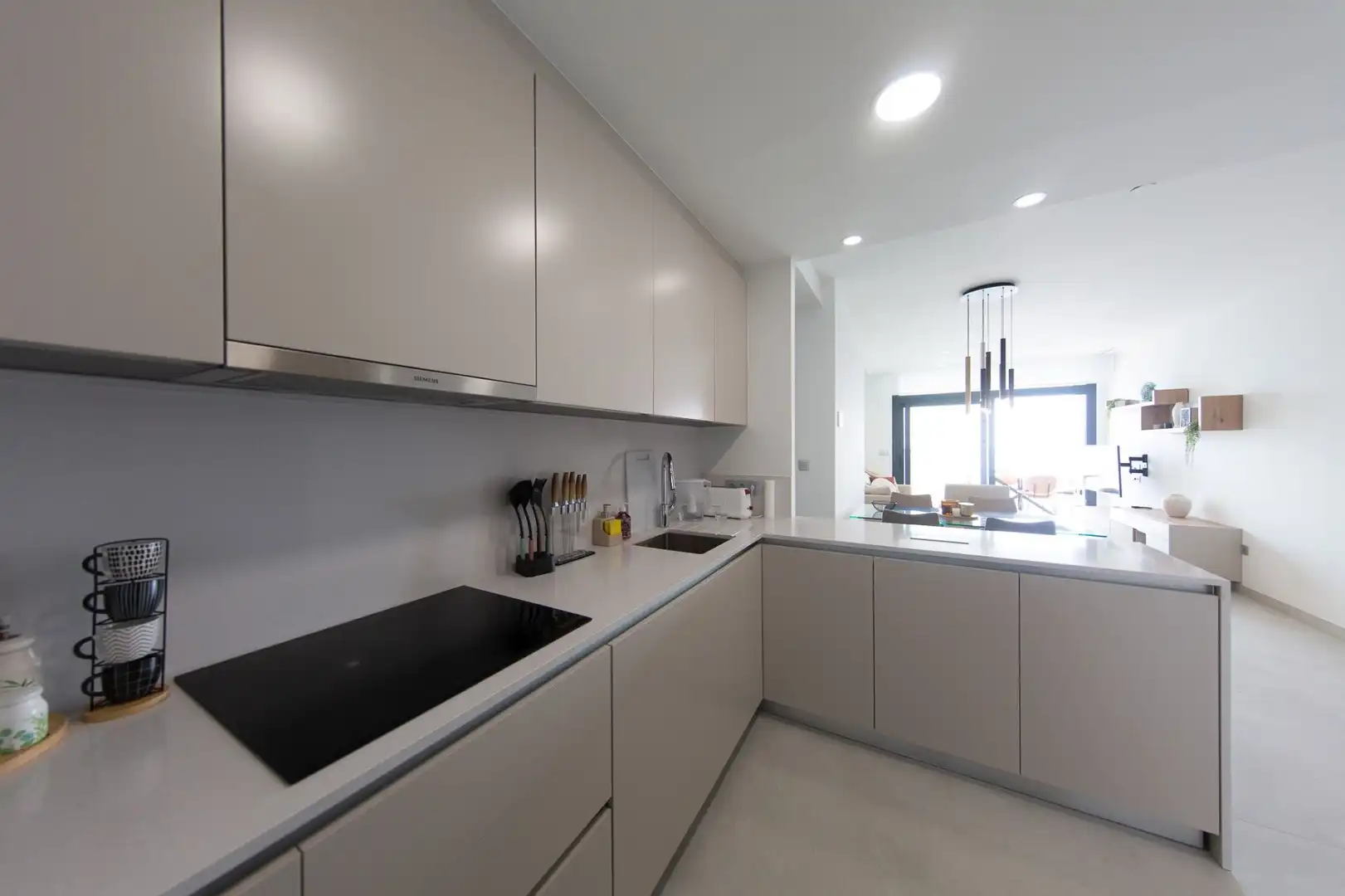 Cuina de Apartament en venda en Benidorm amb Aire condicionat, Calefacció i Terrassa