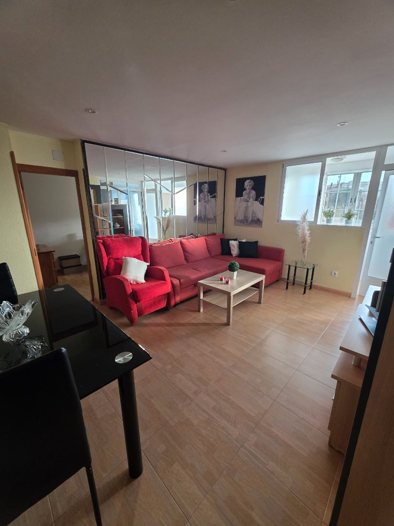 Living room of Flat for sale in  Madrid Capital  with Heating