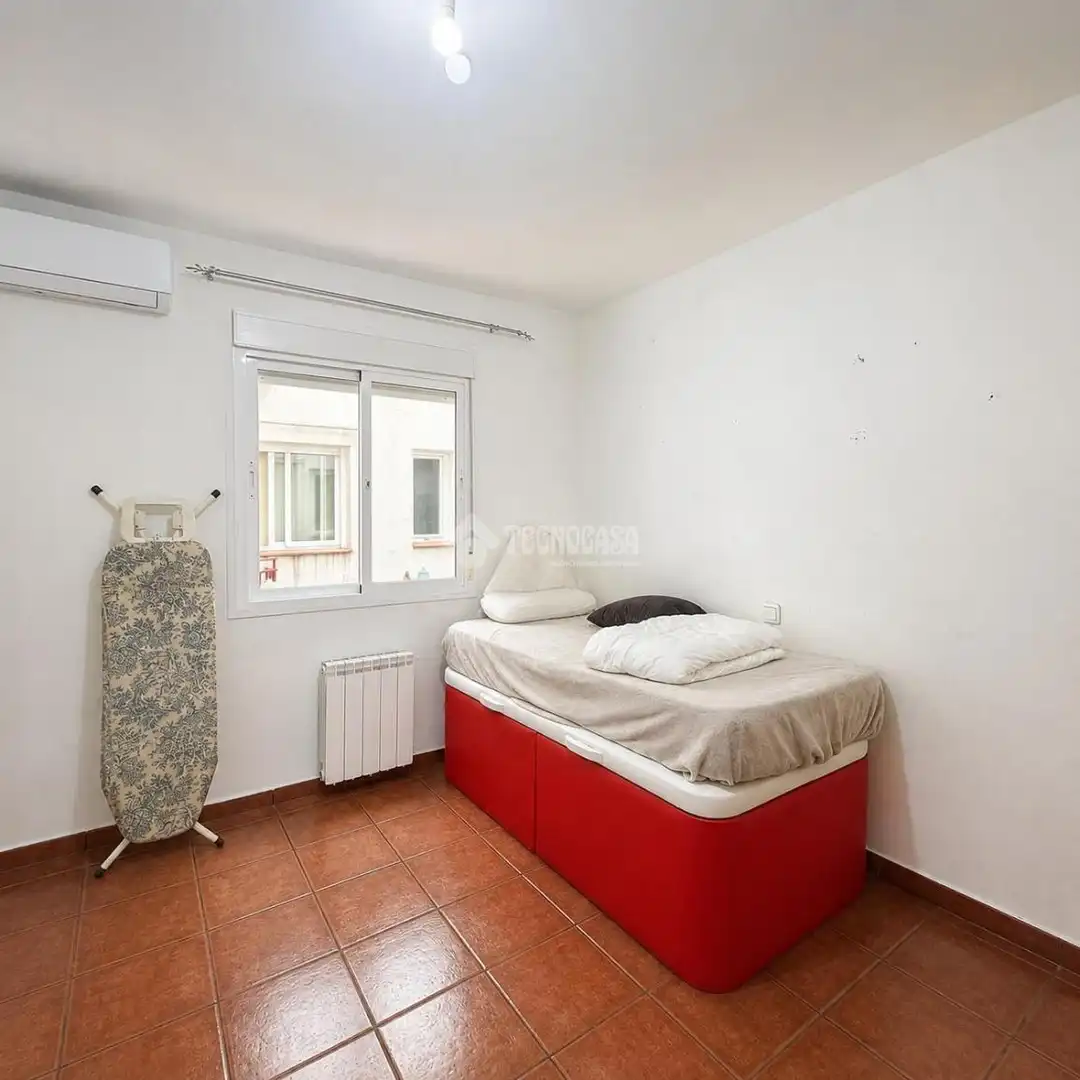 Schlafzimmer von Wohnung zur Miete in Ciempozuelos mit Balkon