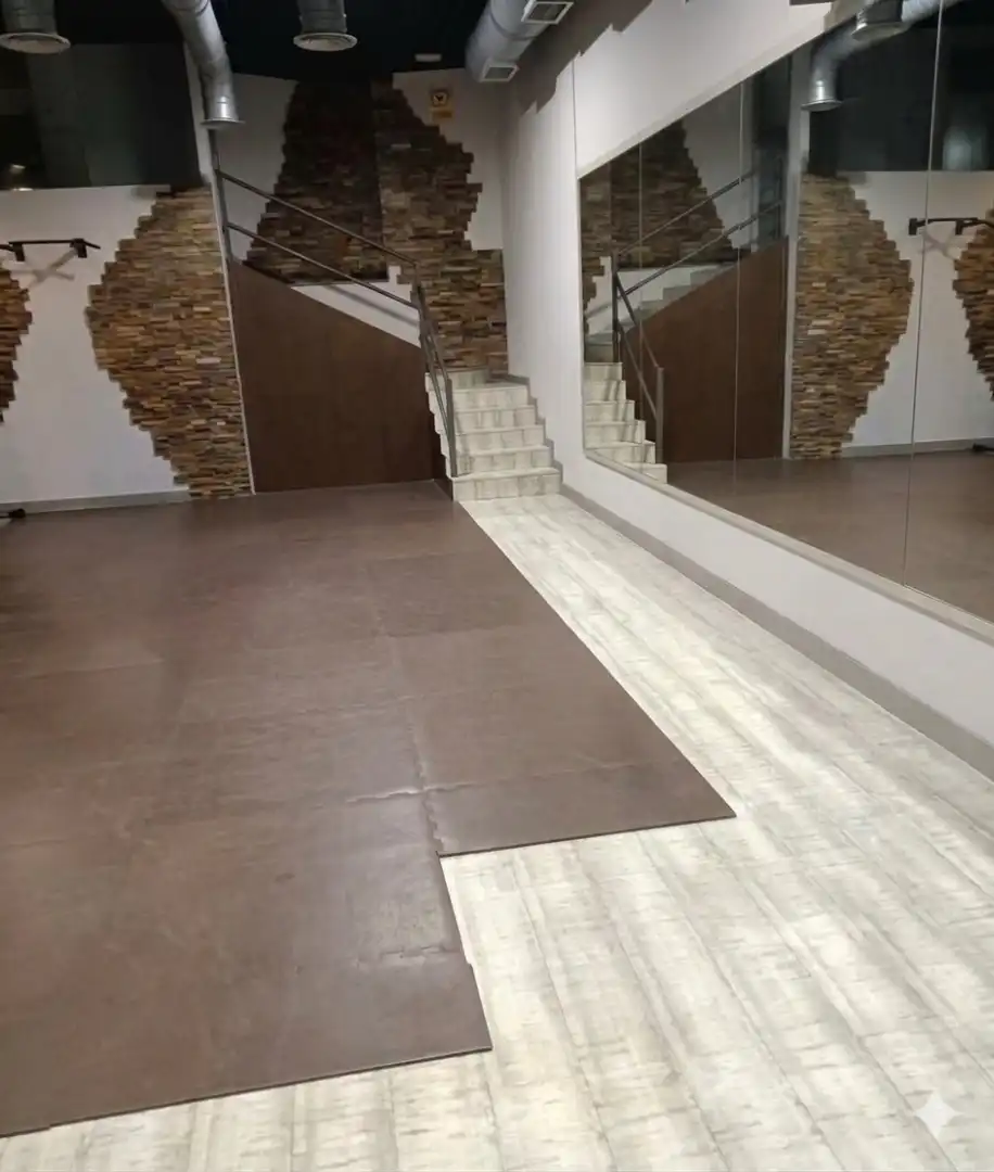 Commercial properties for rent in Toledo  with Air Conditioner, Heating and Parquet flooring